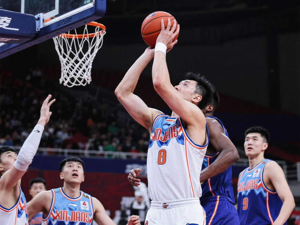 【洞察】残阵新疆逆风翻盘 三分球进化助力球队突破天花板